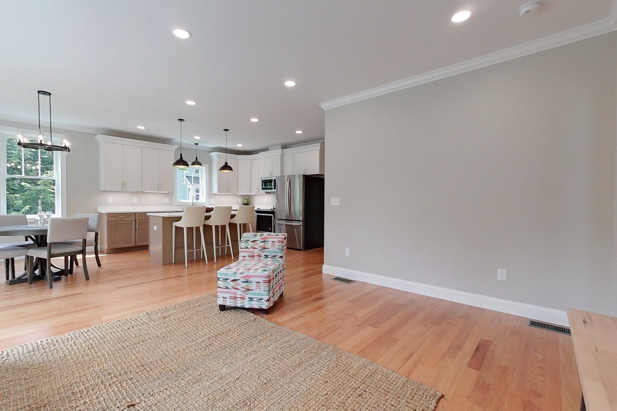 10 Pleasant St Property Photo 12