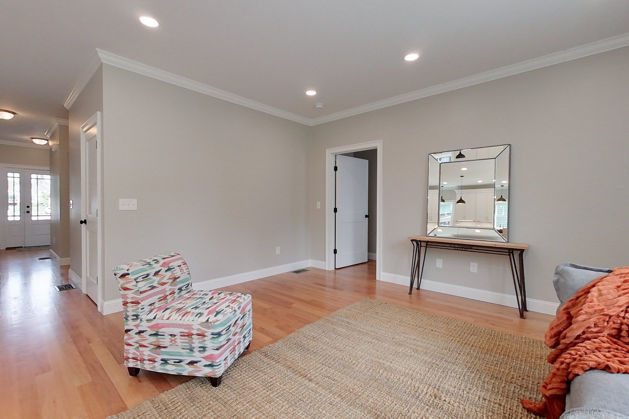 10 Pleasant St Property Photo 13
