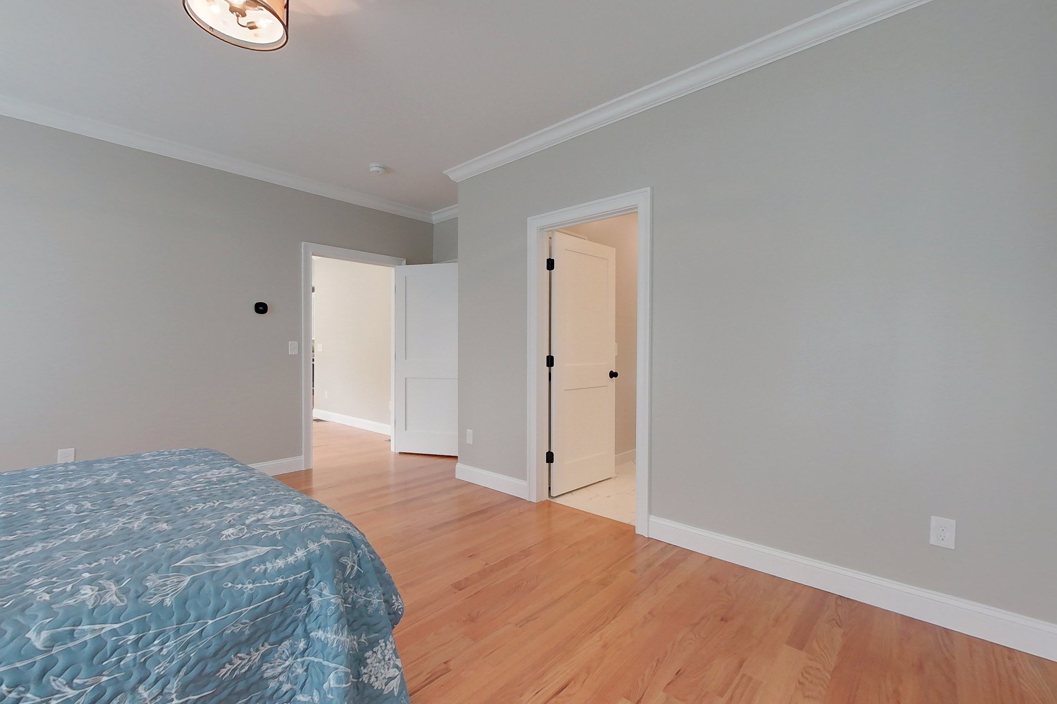 10 Pleasant St Property Photo 16