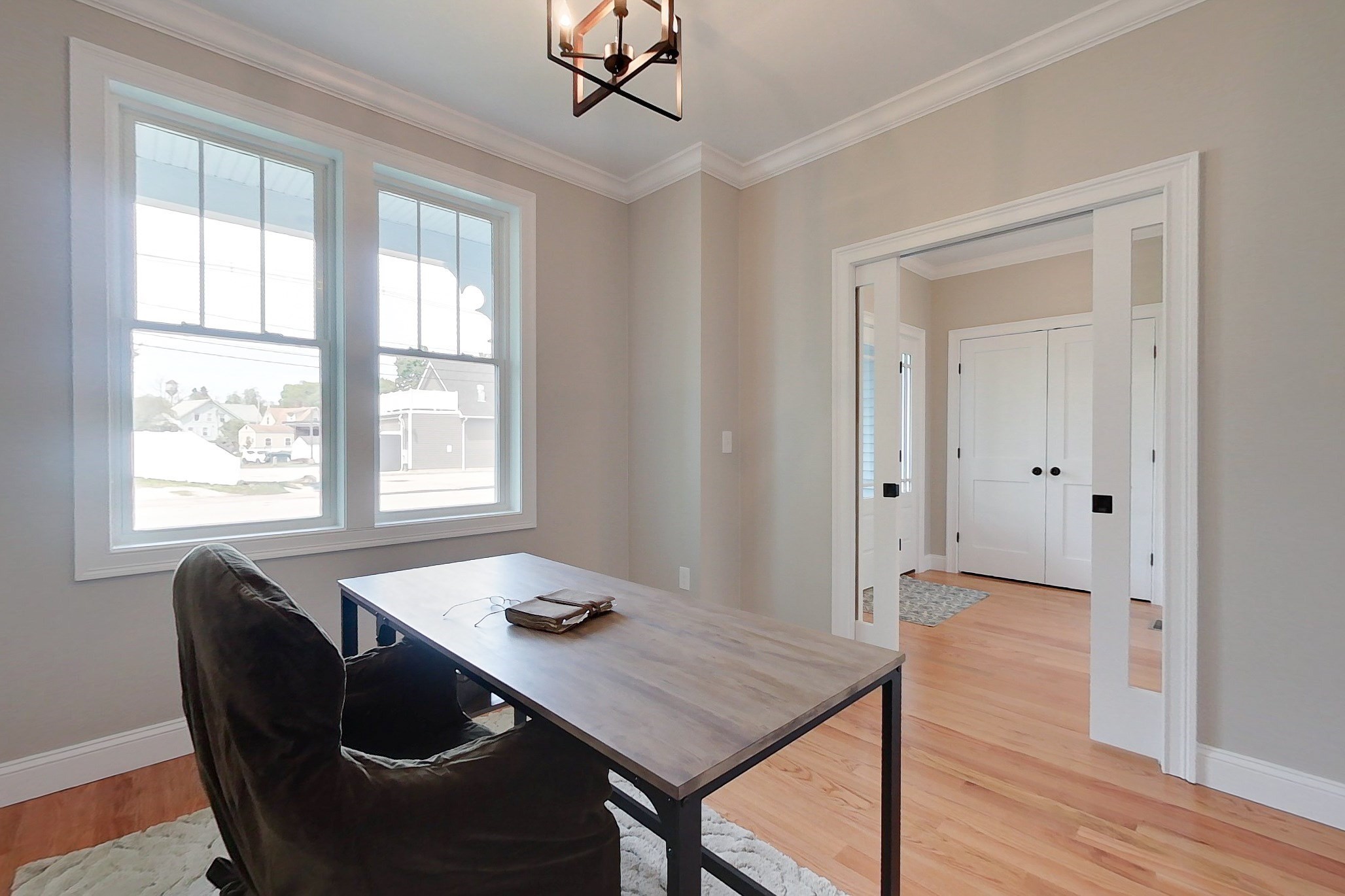 10 Pleasant St Property Photo 22