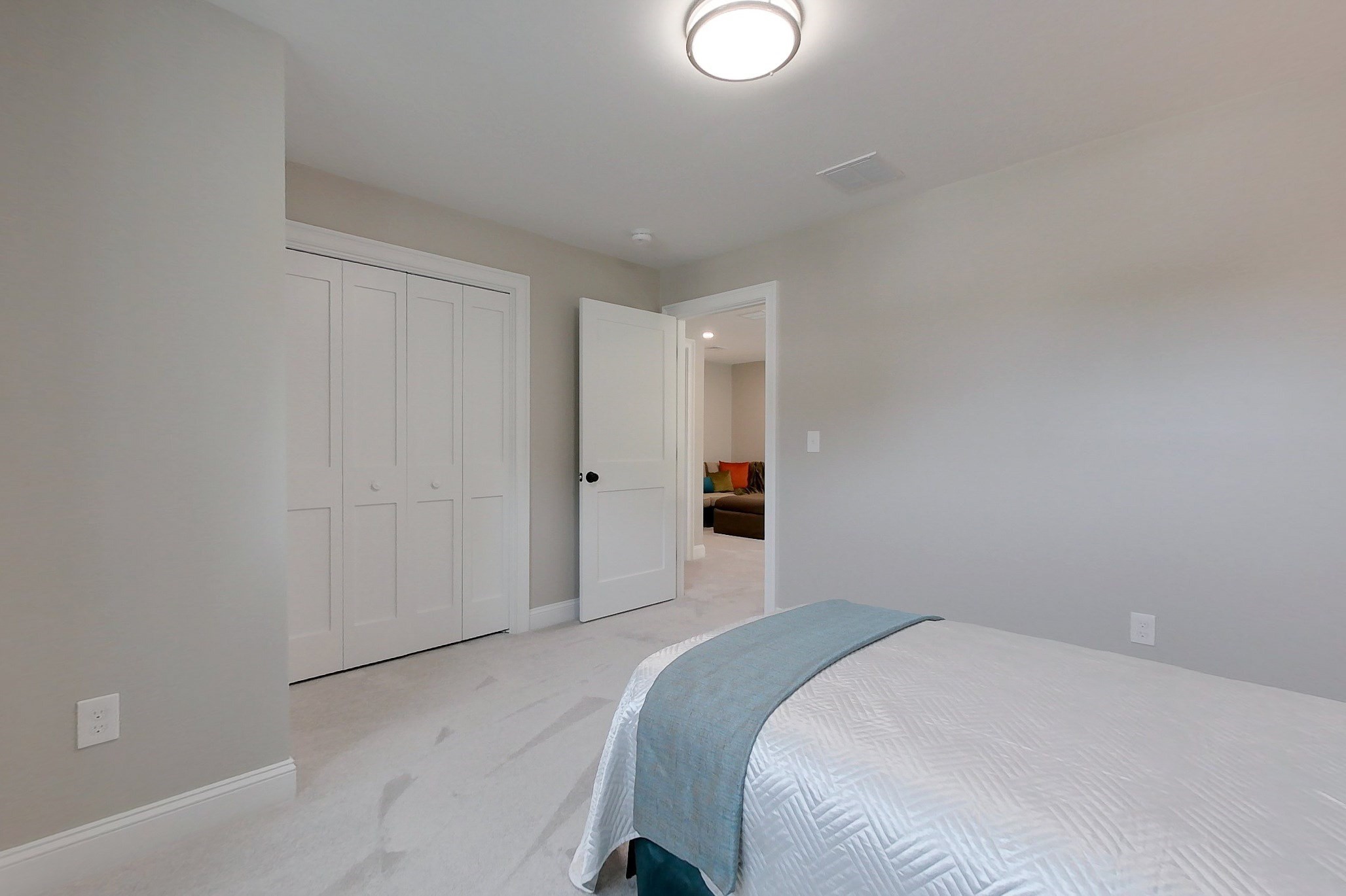10 Pleasant St Property Photo 26