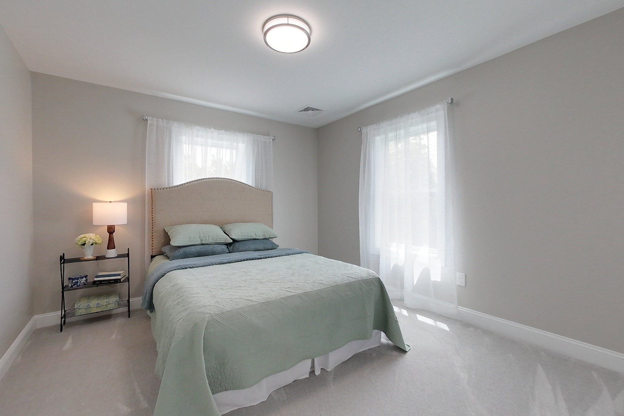 10 Pleasant St Property Photo 27
