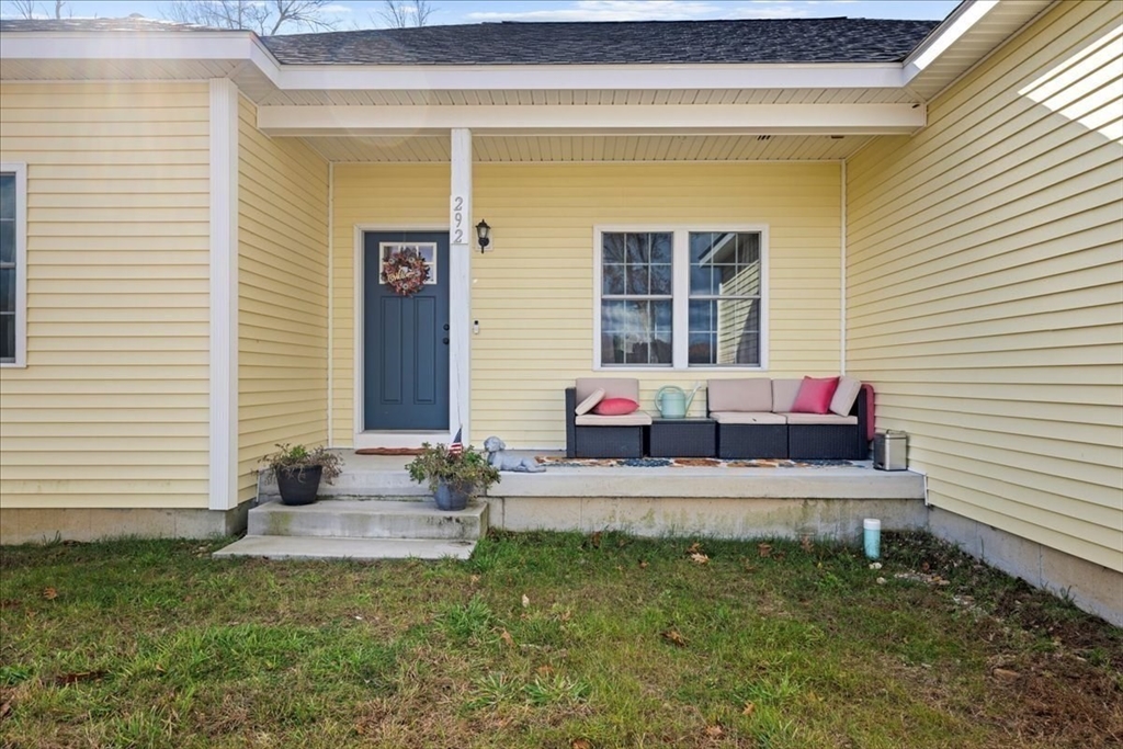 292 Cournoyer Blvd Property Photo 1