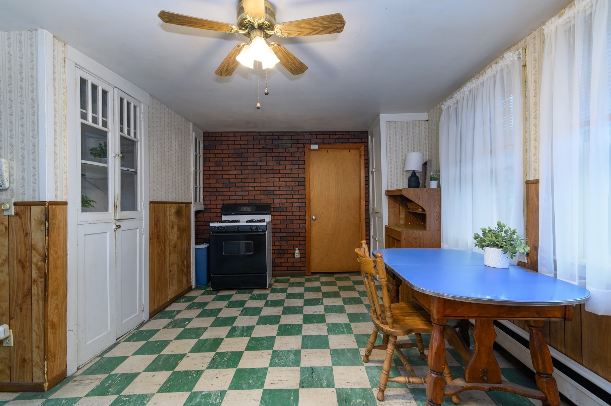 30 Puritan Rd Property Photo 7