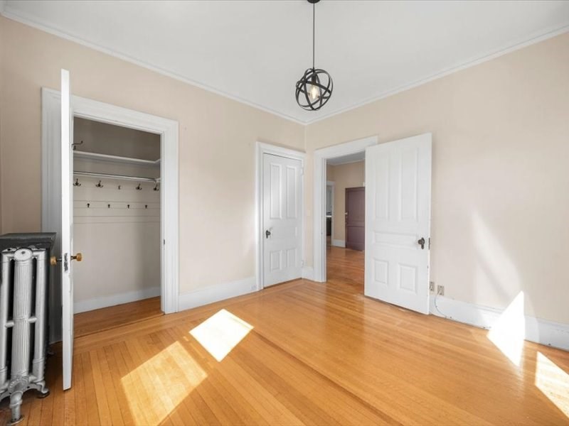 52 Underwood St Suite B Property Photo 14