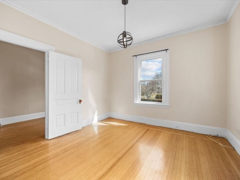 52 Underwood St Suite B Property Photo 15