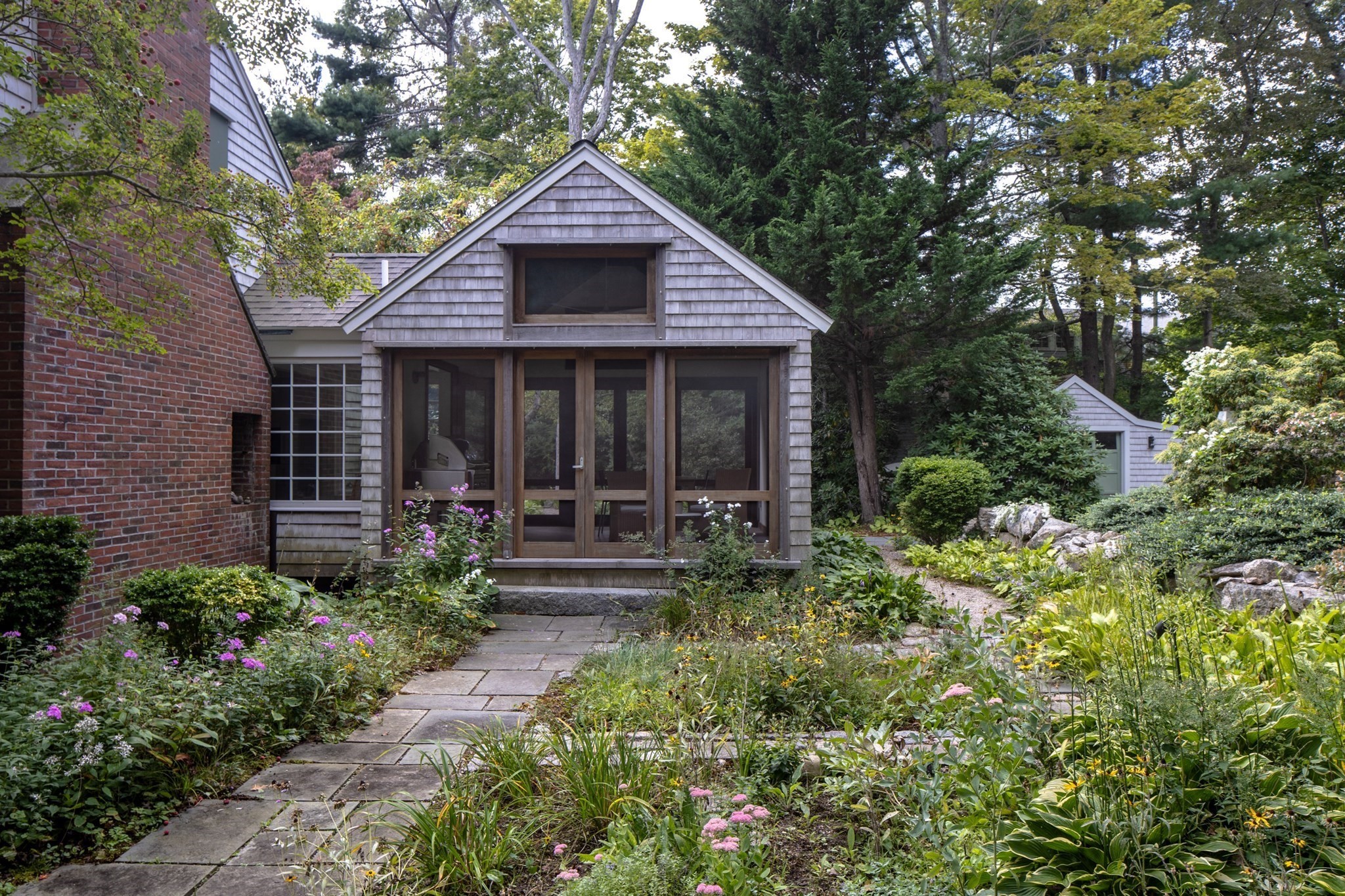 16 Vine St Property Photo 15