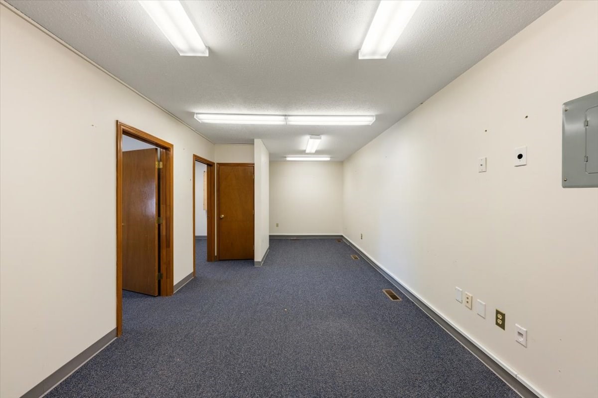150 Westford Property Photo 17