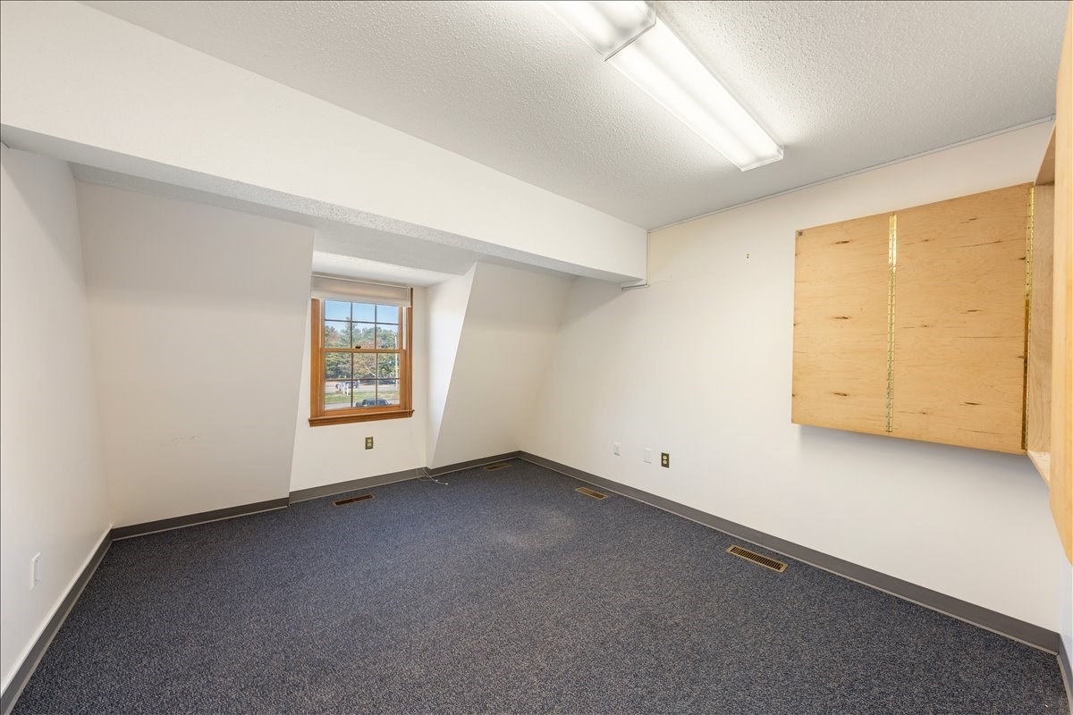 150 Westford Property Photo 18