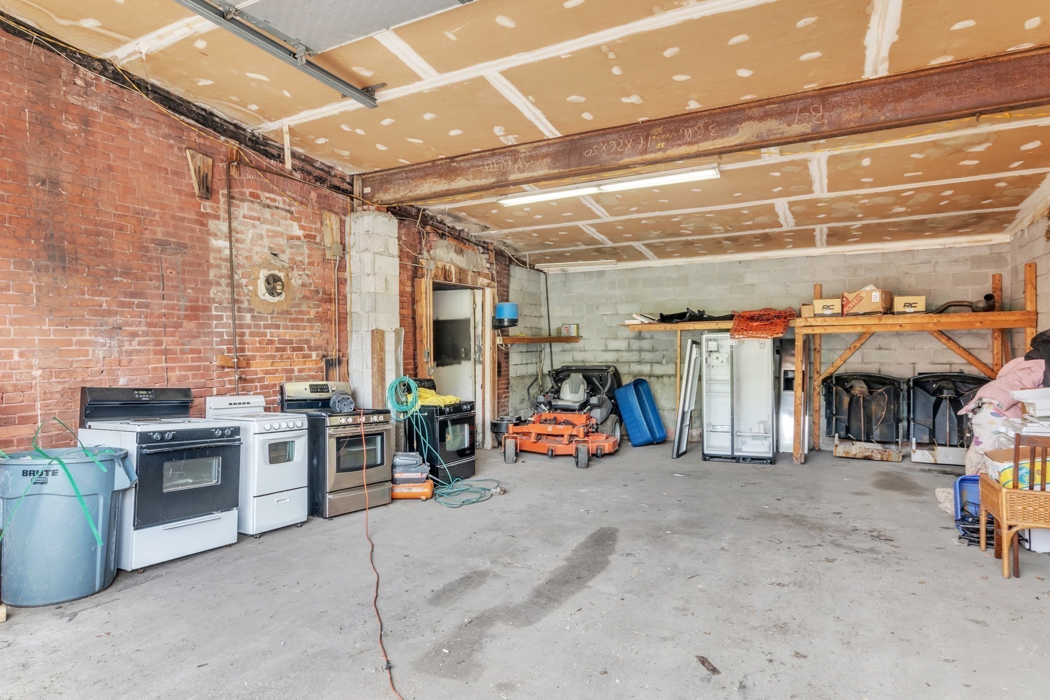 260 Columbus Ave Property Photo 21