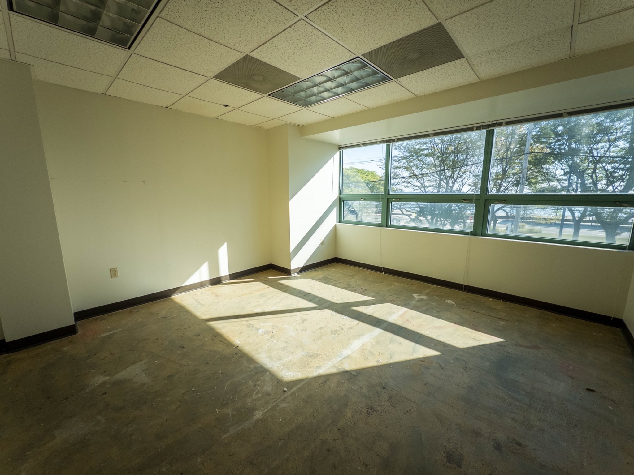 300 Ocean Avenue Property Photo 8