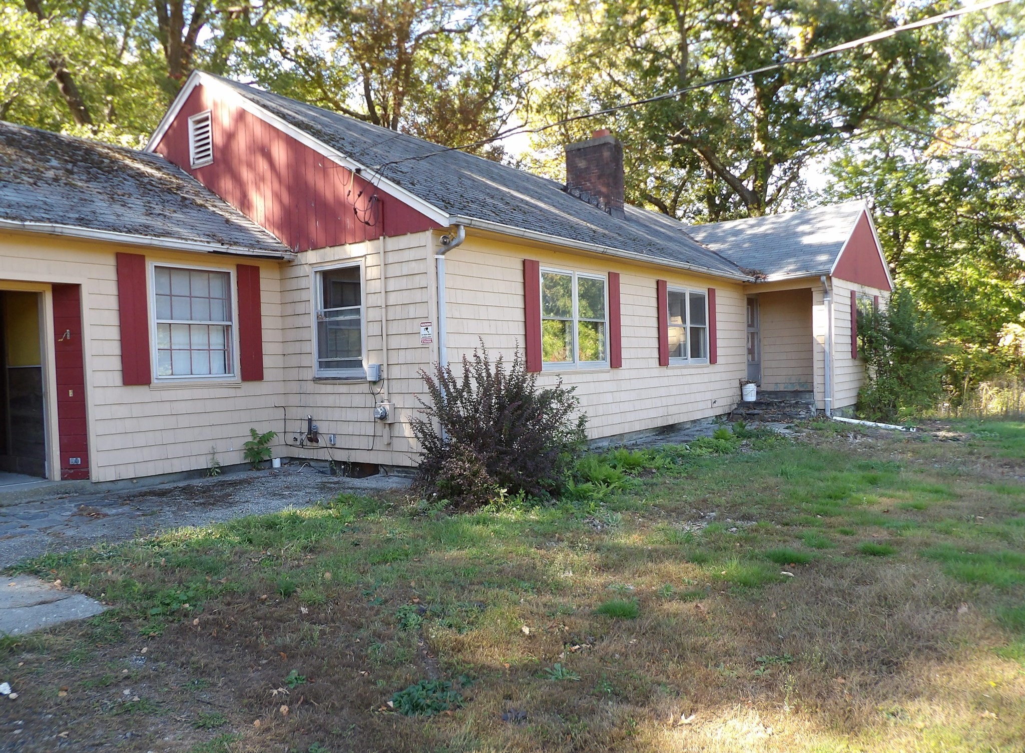 124 Worcester Providence Tpke Property Photo 1