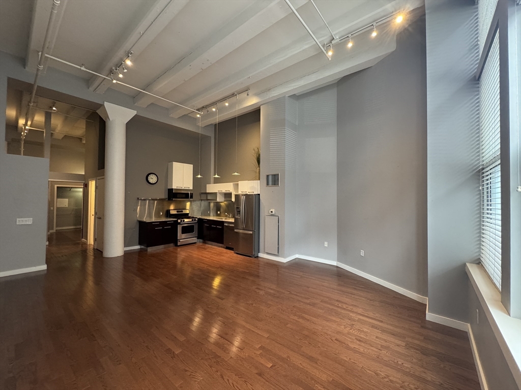 88 Kingston Street # 1e Property Photo 3