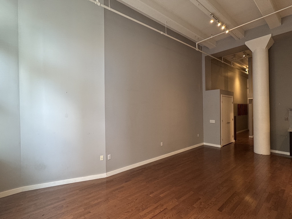 88 Kingston Street # 1e Property Photo 6