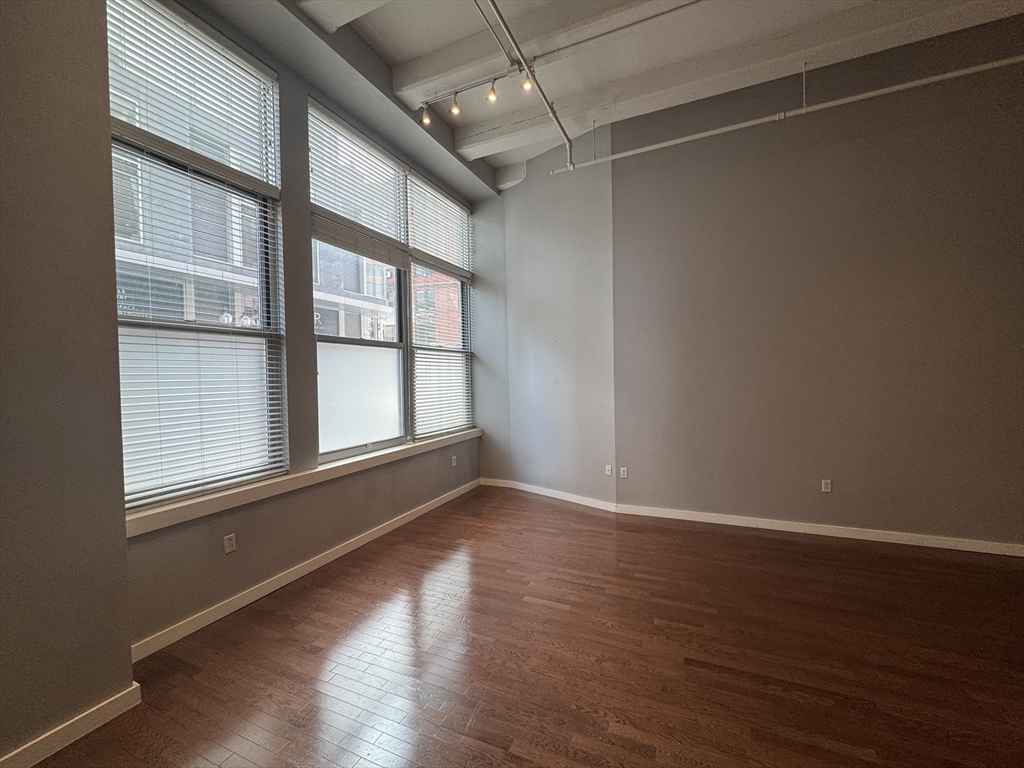 88 Kingston Street # 1e Property Photo 9