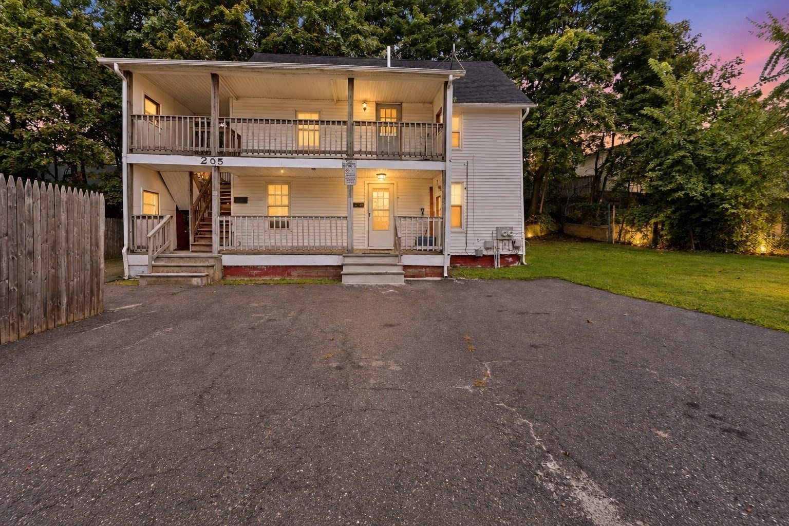 295 Main Property Photo 1