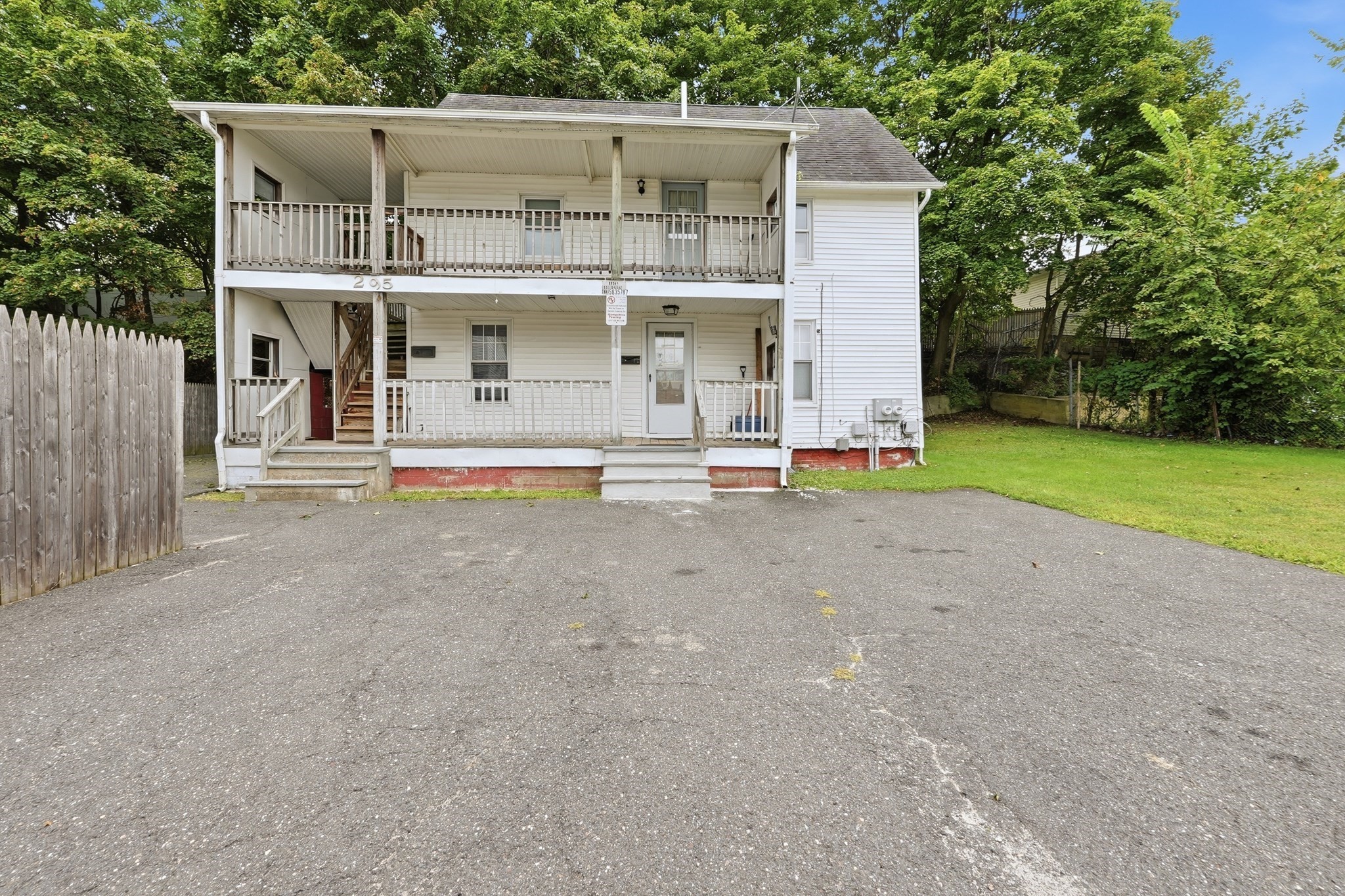 295 Main Property Photo 2