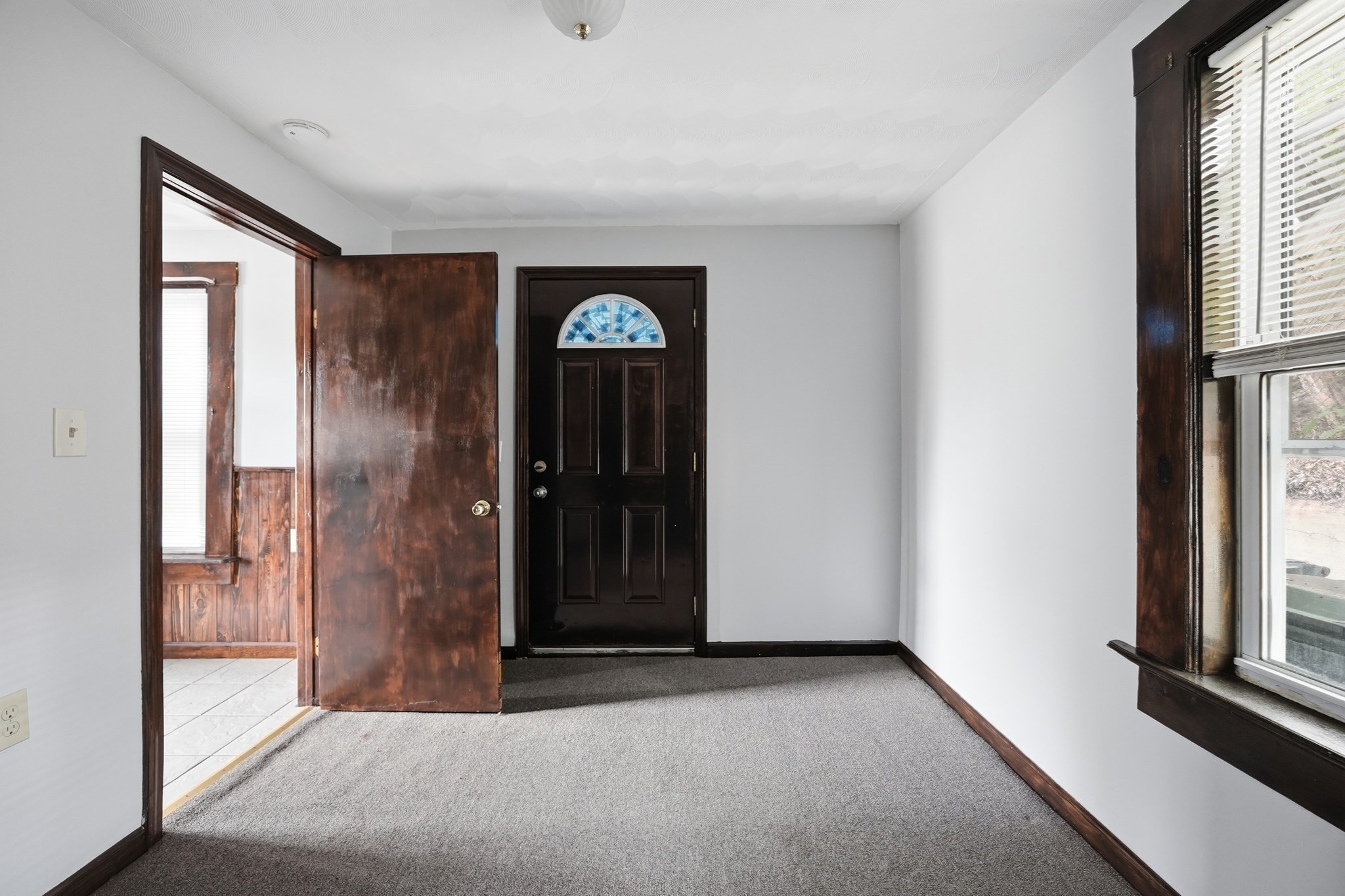 295 Main Property Photo 11