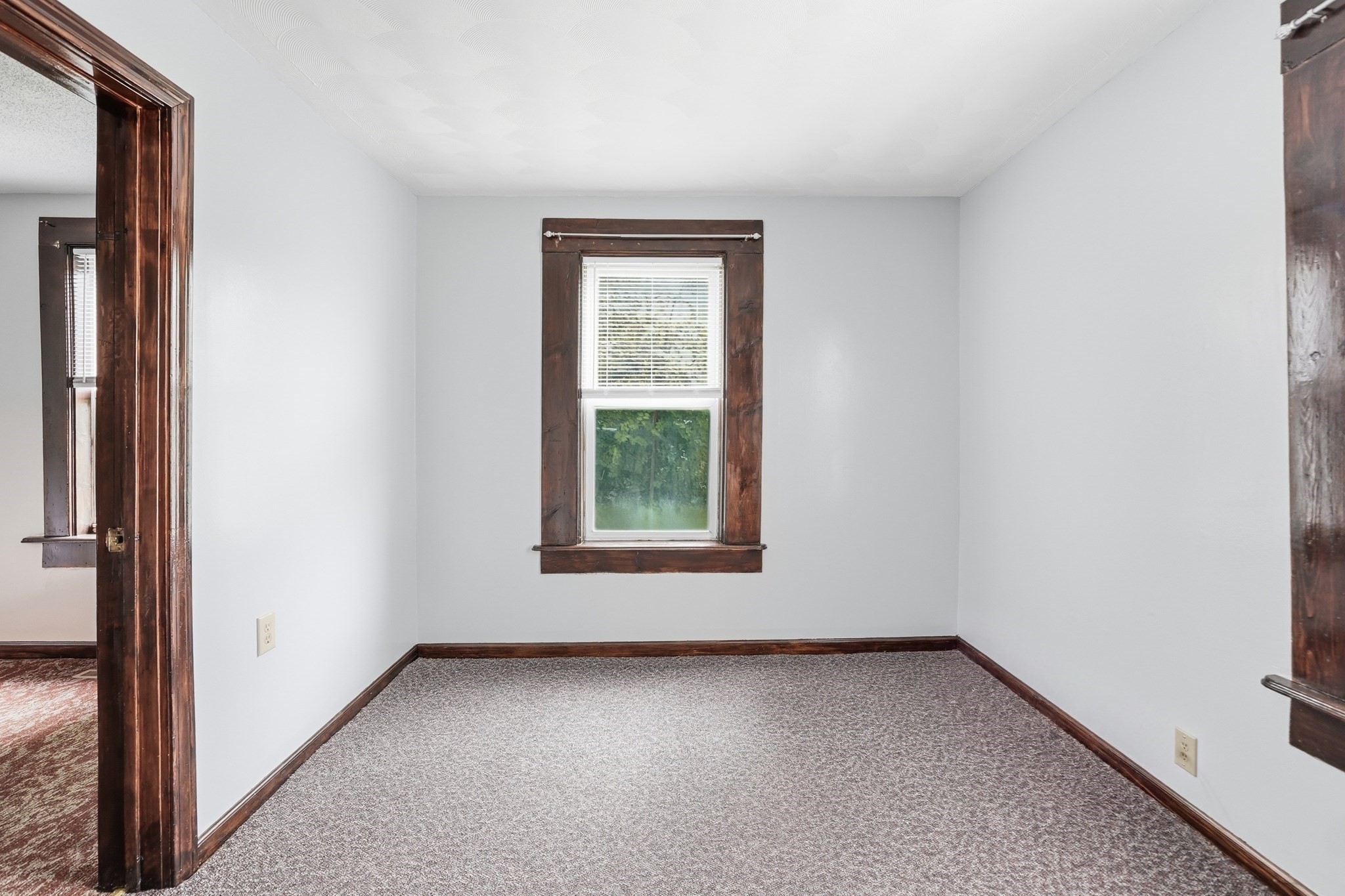295 Main Property Photo 16