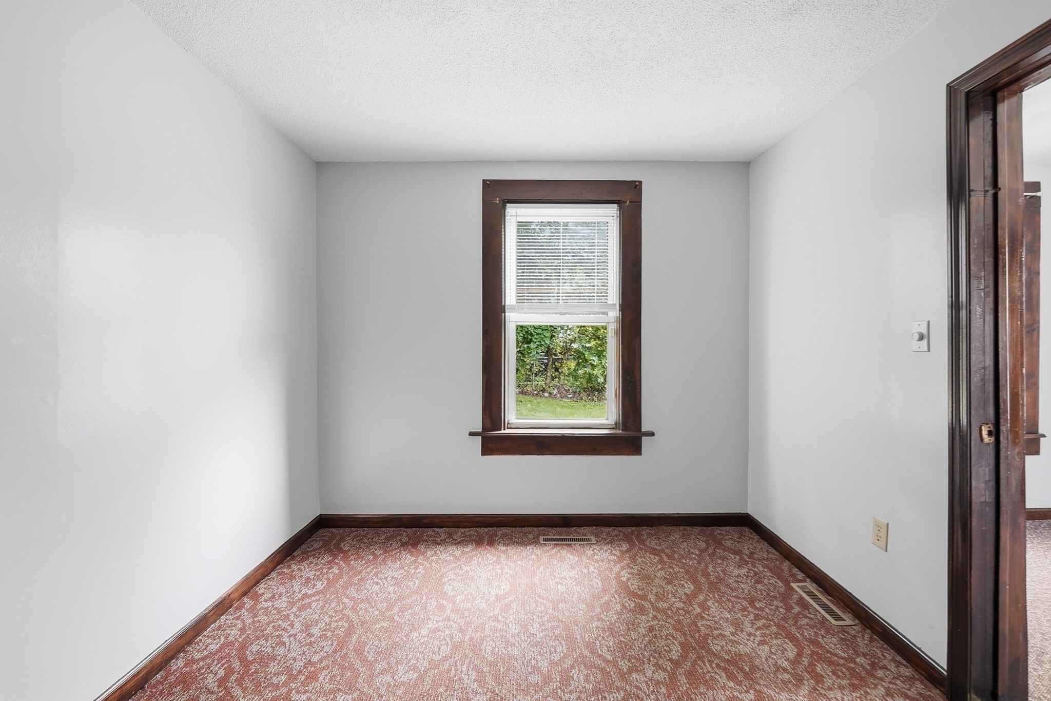 295 Main Property Photo 18