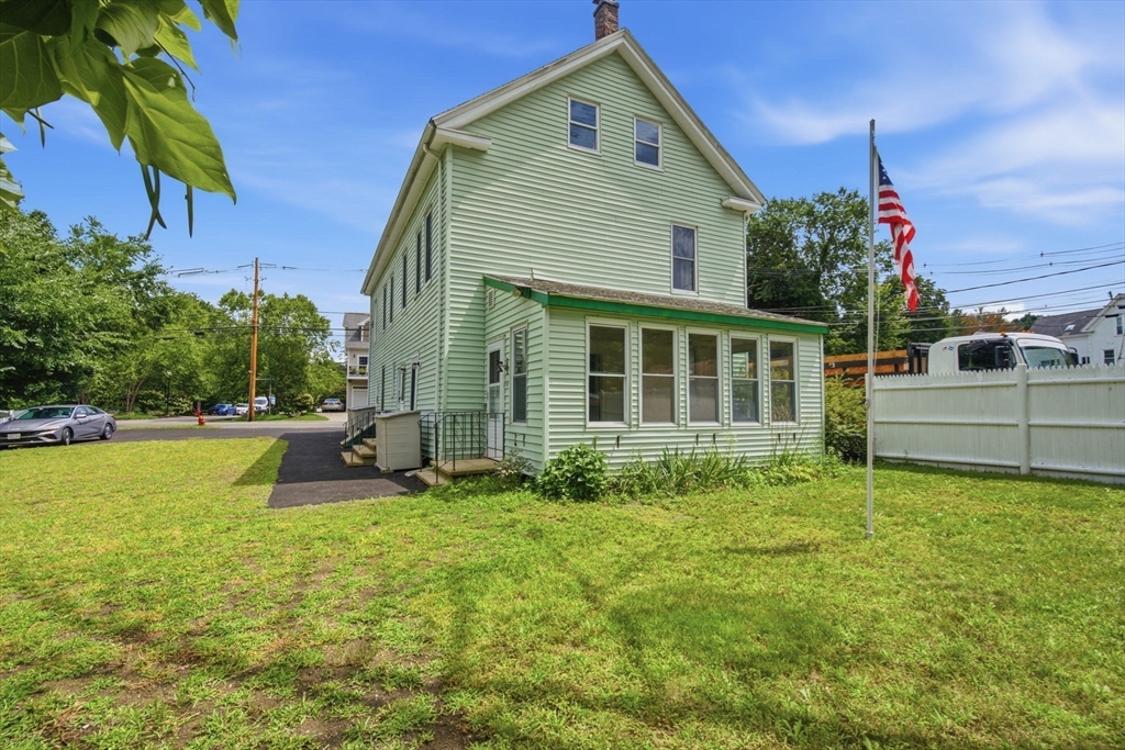 114 Haverhill St Property Photo 1