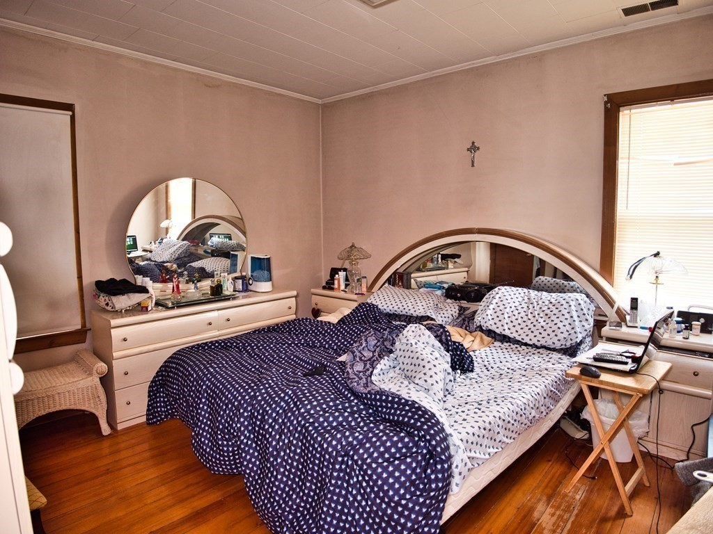 14-28 Downing St Property Photo 27