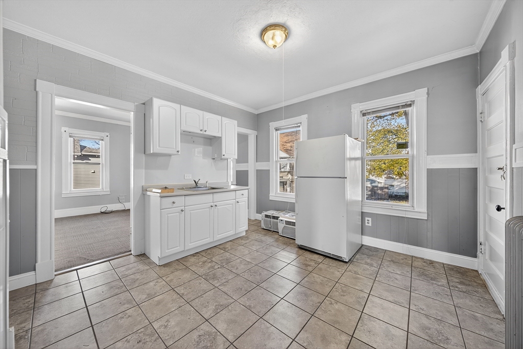 95 Washington St Property Photo 4