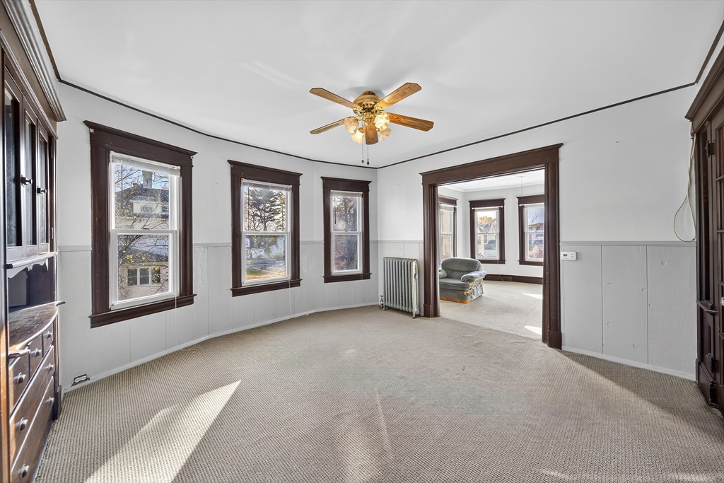 95 Washington St Property Photo 7