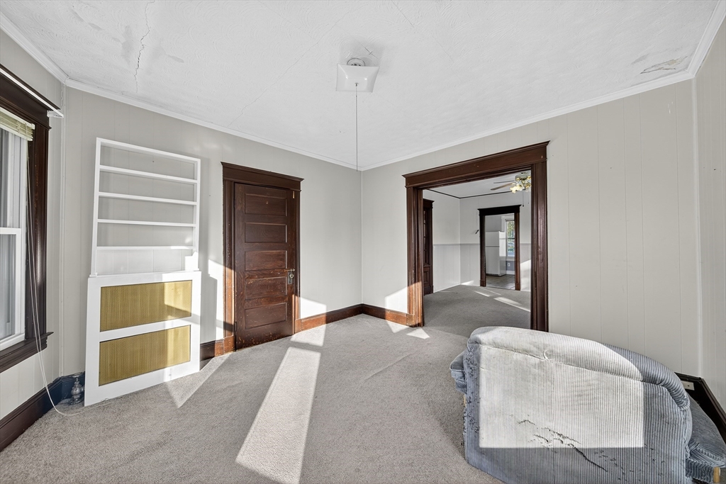 95 Washington St Property Photo 12