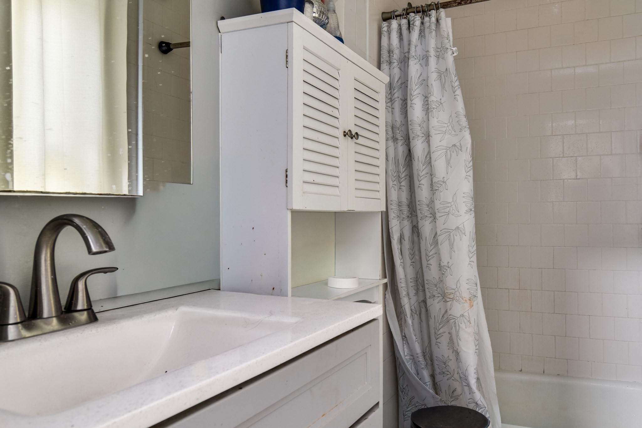136 Commonwealth Rd Property Photo 6