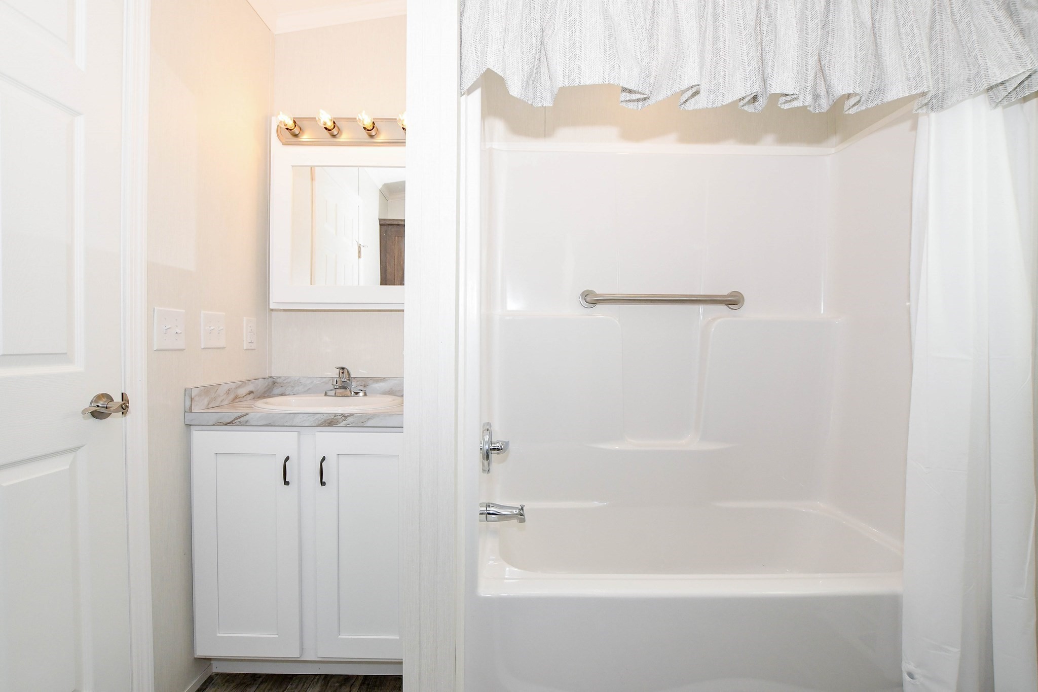 3040 Cranberry Hwy # 32 Property Photo 12