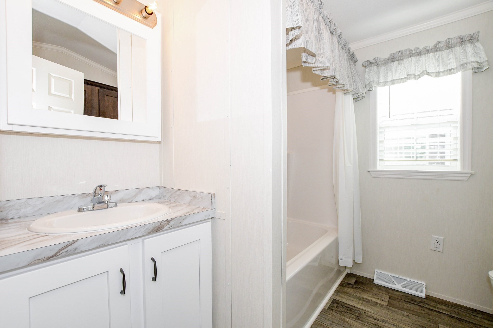 3040 Cranberry Hwy # 32 Property Photo 14