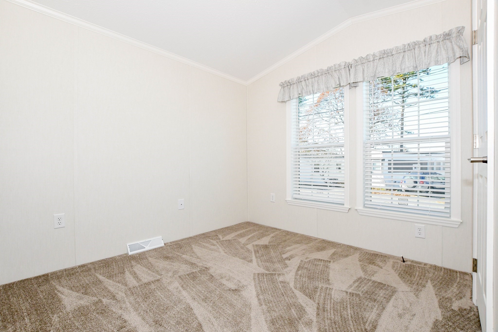 3040 Cranberry Hwy # 32 Property Photo 16