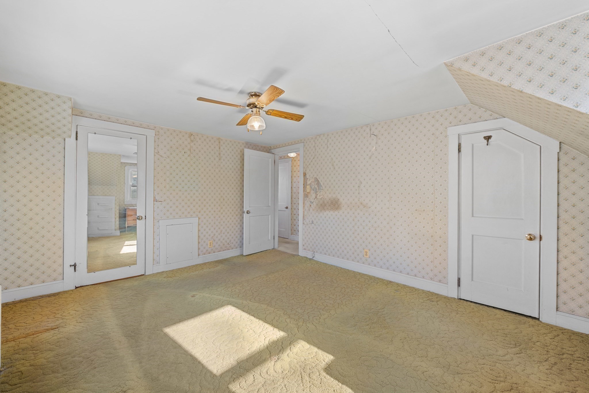 212 Pearl St Property Photo 21