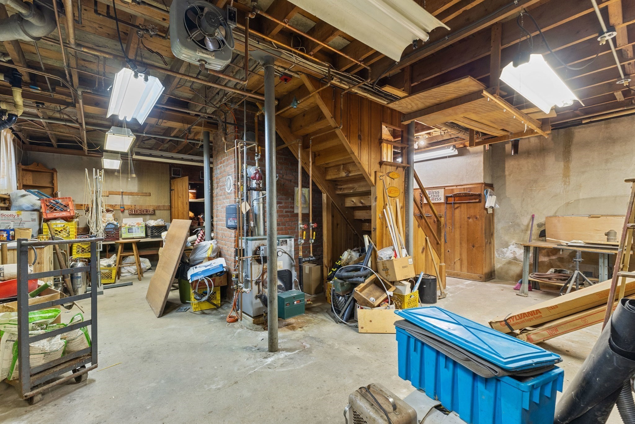 212 Pearl St Property Photo 37