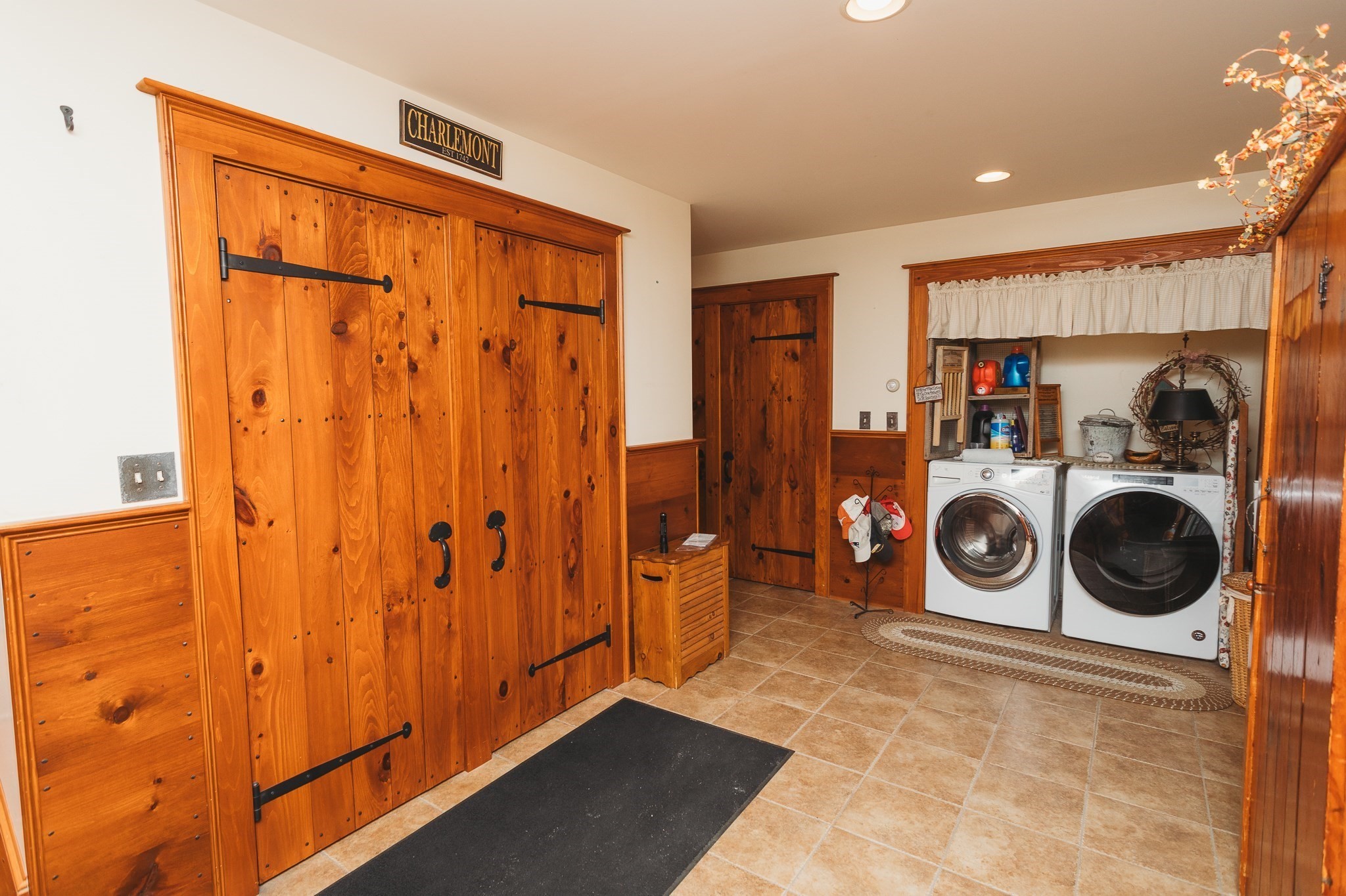 559 Tea St Property Photo 7