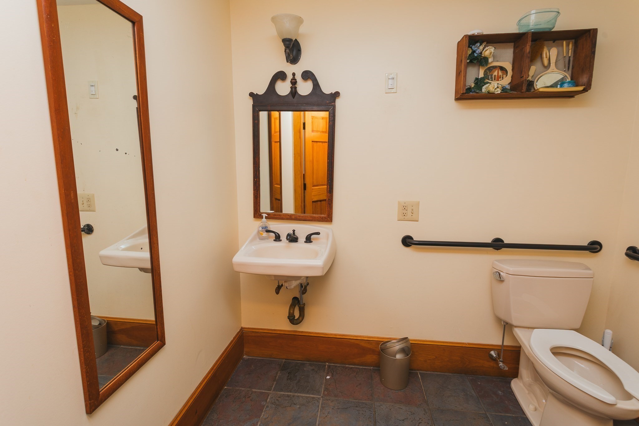 559 Tea St Property Photo 33