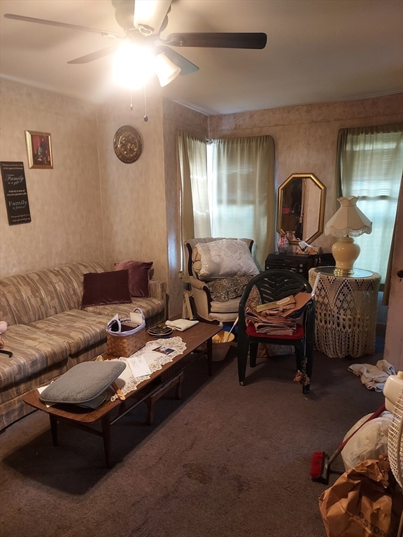 6 Southeast St Property Photo 5