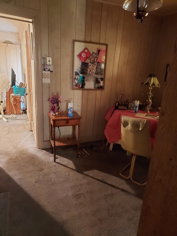6 Southeast St Property Photo 7