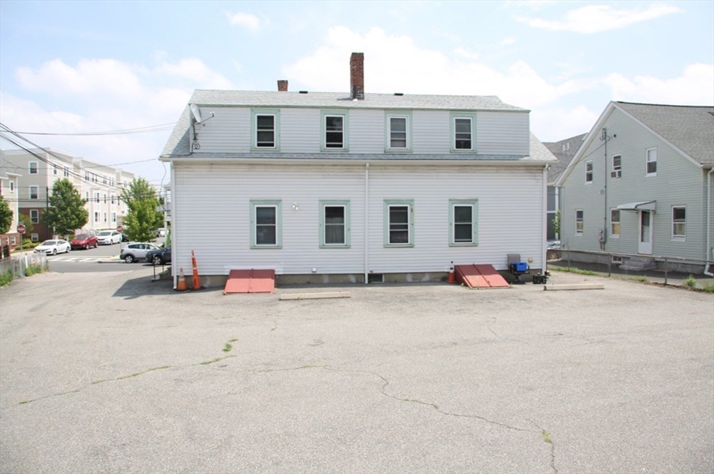 110-112 Litchfield Street Property Photo 3