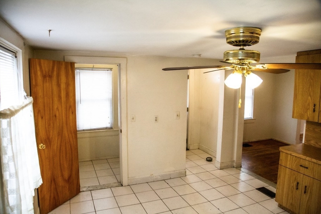 110-112 Litchfield Street Property Photo 6