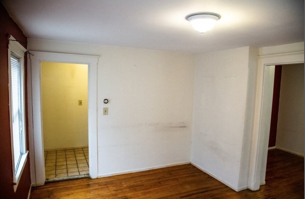 110-112 Litchfield Street Property Photo 11
