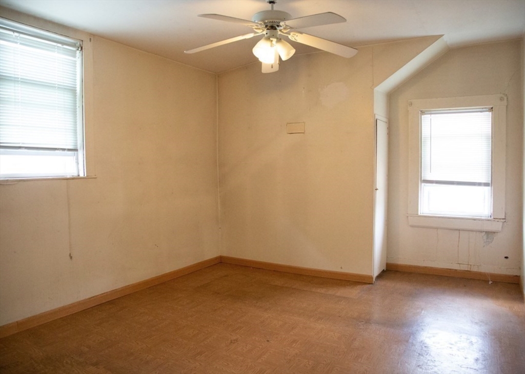 110-112 Litchfield Street Property Photo 15