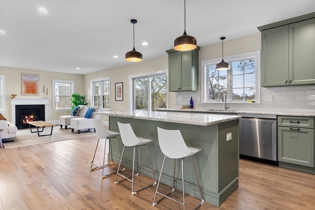 37 Lantern Lane Property Photo 10