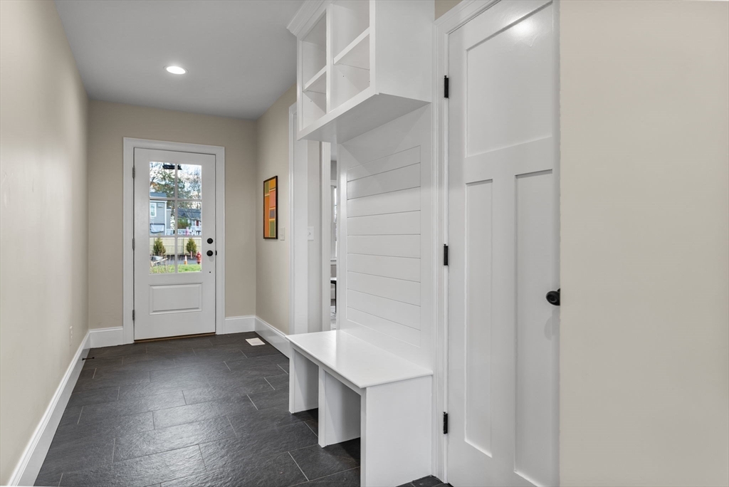 37 Lantern Lane Property Photo 17