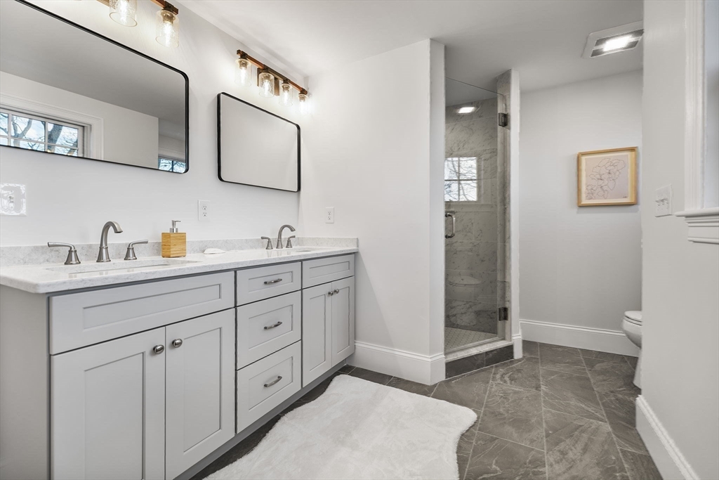 37 Lantern Lane Property Photo 26