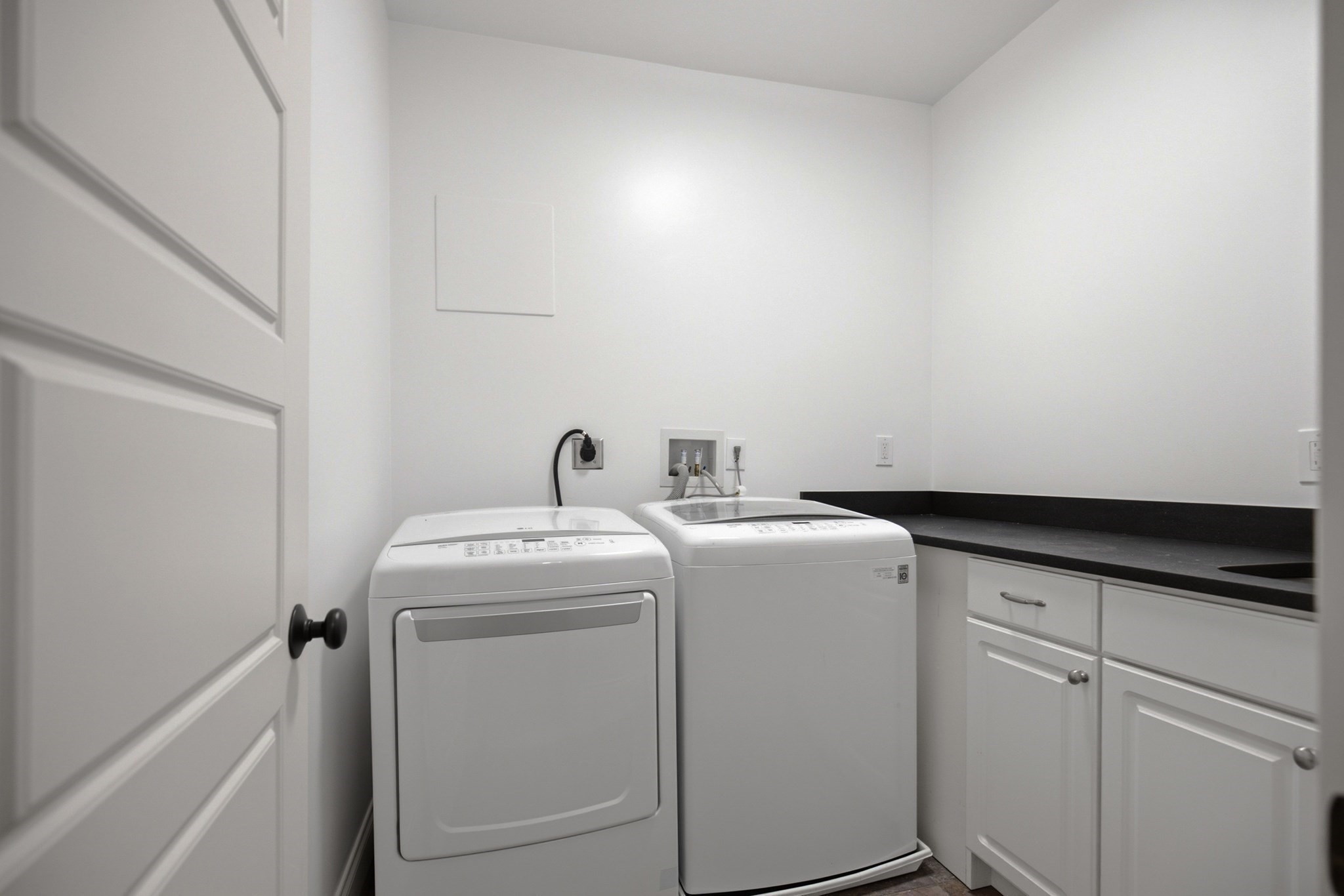 149a Bishop Allen Drive # A Property Photo 16