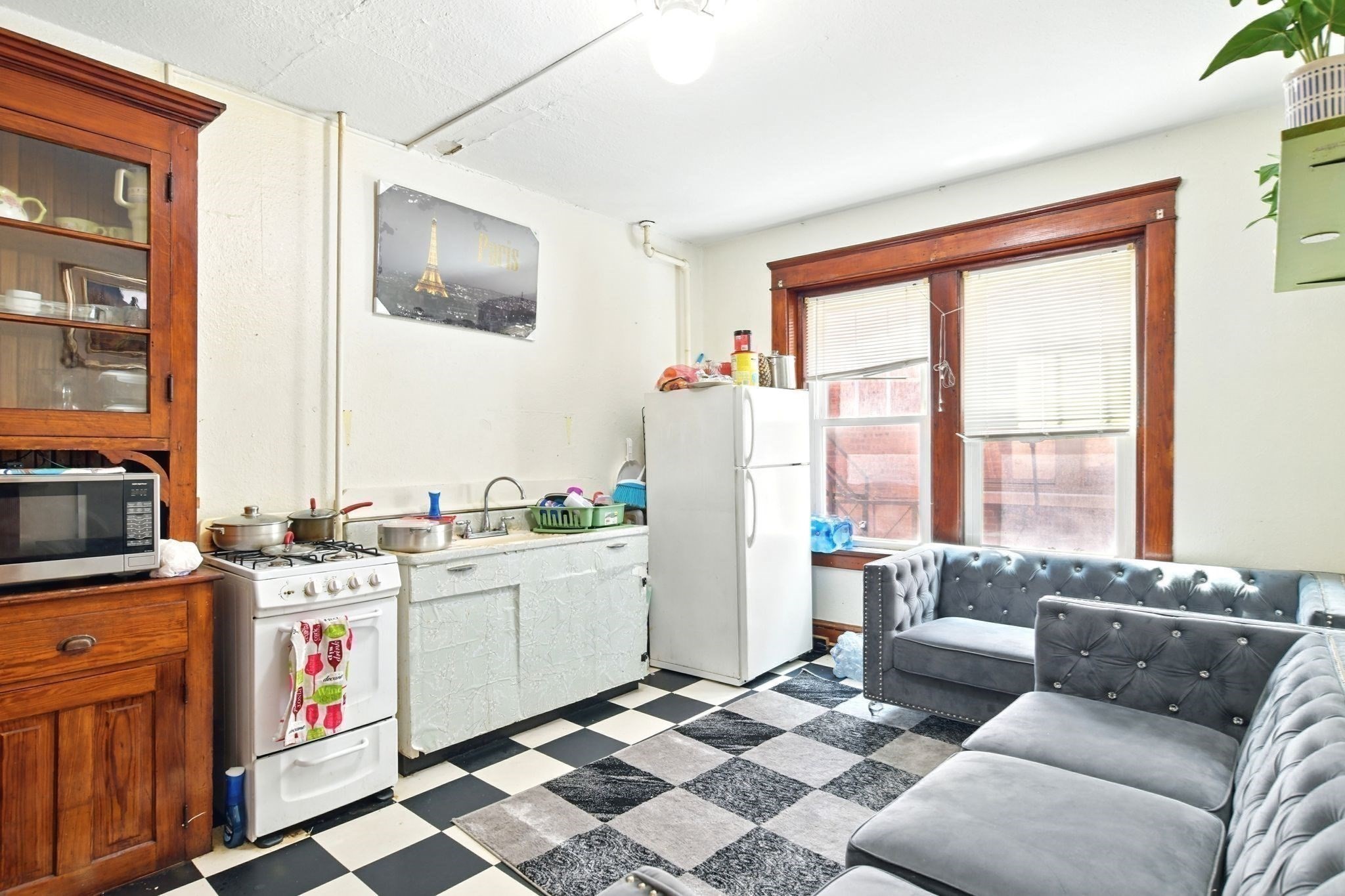 11 Conway St Property Photo 12