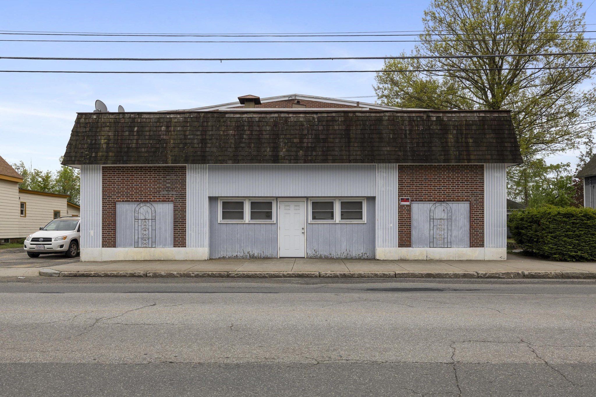 50 E Main St Property Photo 2