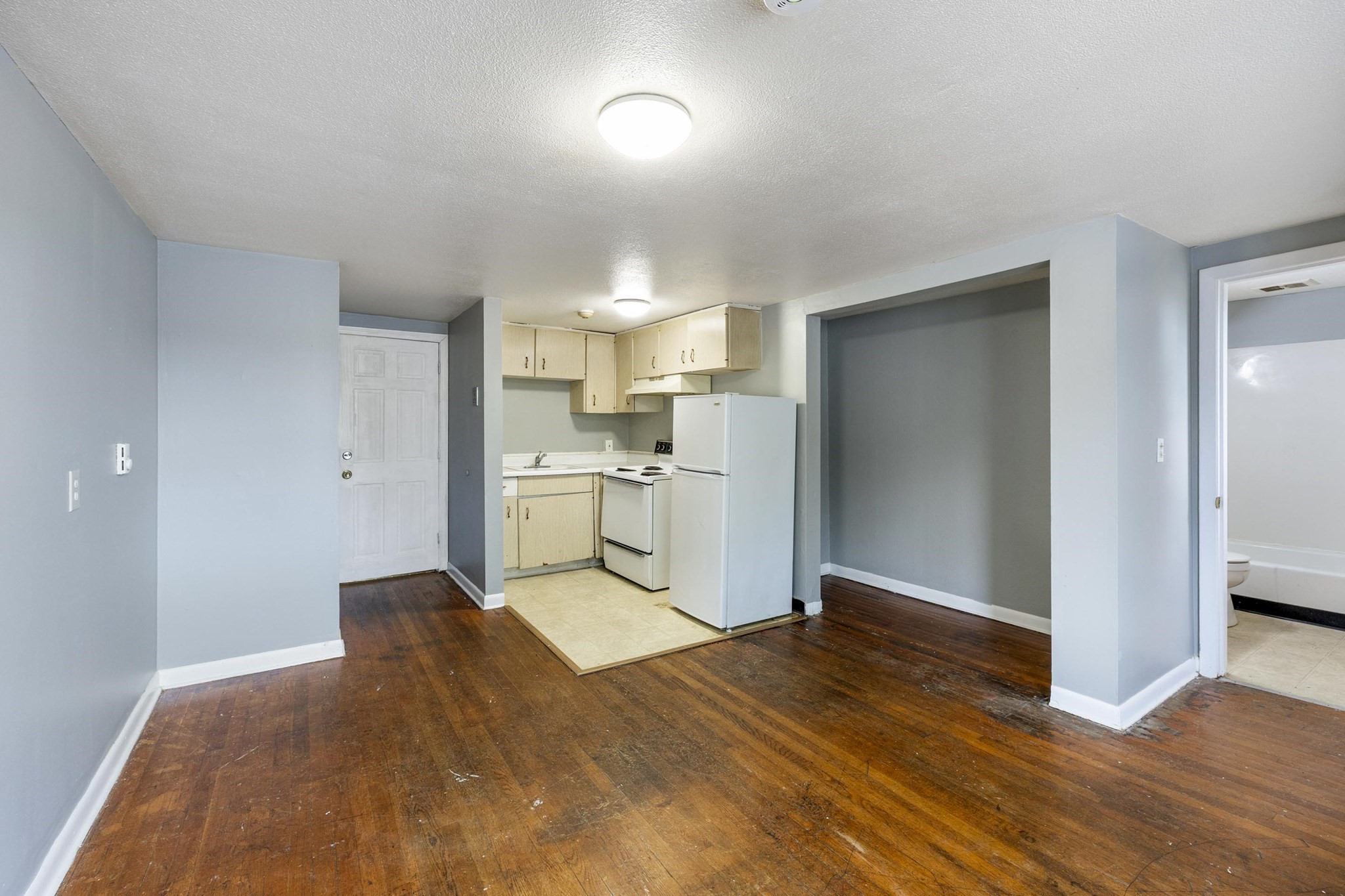 50 E Main St Property Photo 23